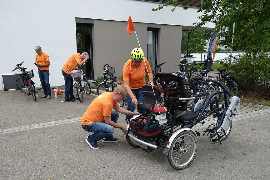 Parallel-Tandem beim Check Parallel-Tandem beim Check